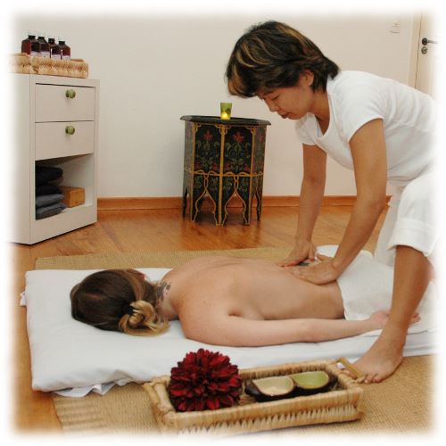 AYURVEDICA - Massagem Terapêutica - 1h30 min.
