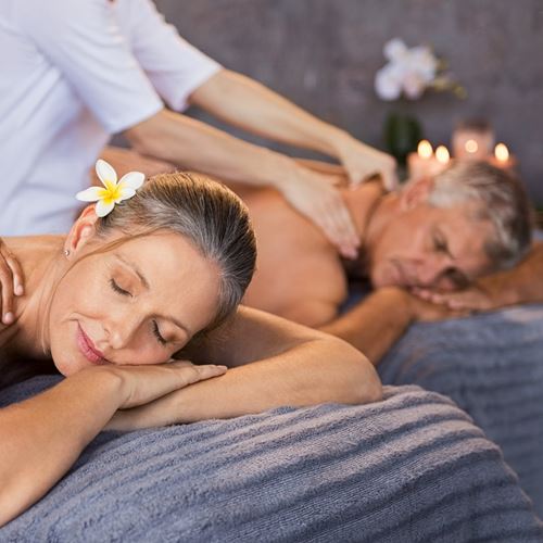 Black Friday - Massagem Relaxante para Casal - 1h40min cada